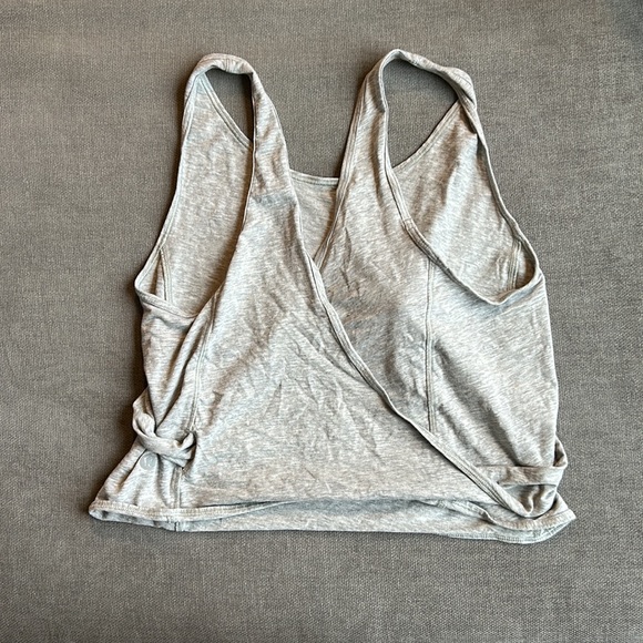 Lululemon wrap around tie tank grey sz 6 - Picture 2 of 4